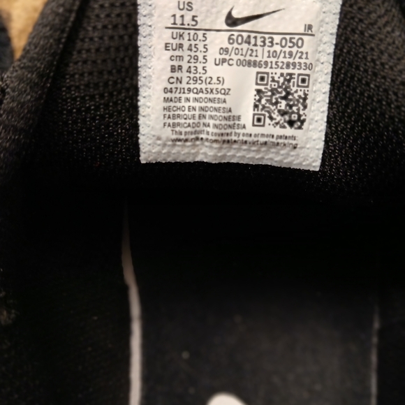 Black Air Nike...Mens 10 1/2 - Picture 4 of 4